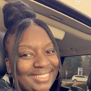 Meet your Posher, Zandra